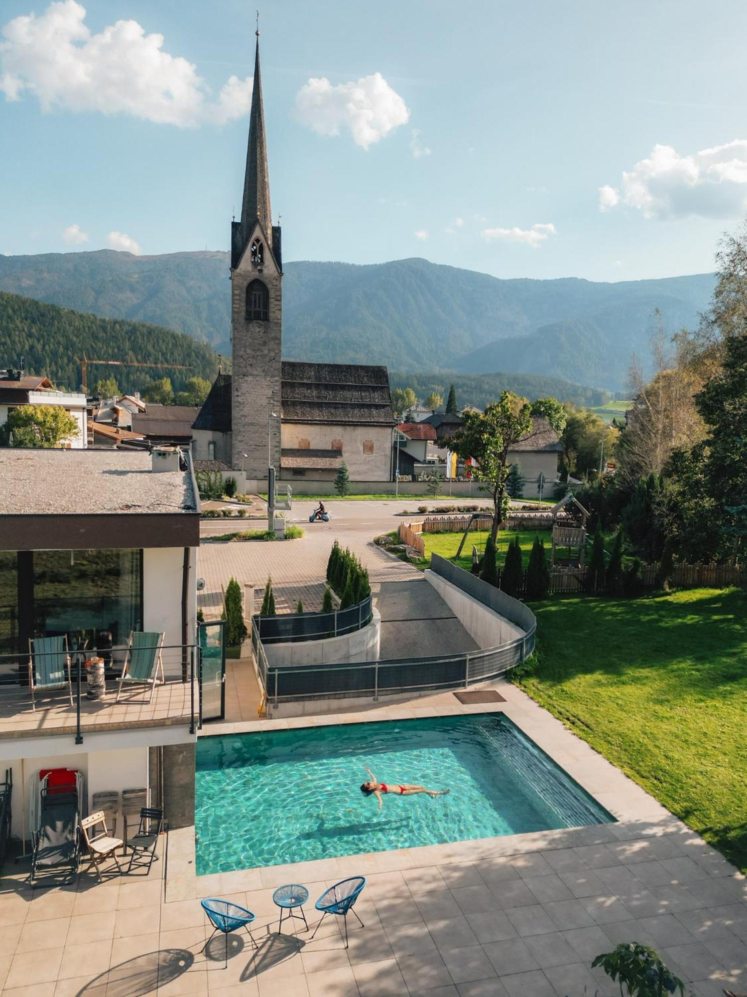 Hotel Wochtla Buam Brunico Exterior photo